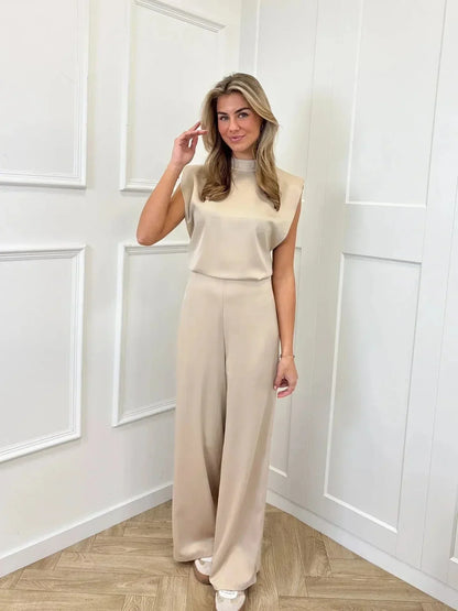 Dames Rugloze Jumpsuit met Wijde Benen – Elegant & Lichtgewicht